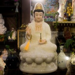 Thờ tượng Phật Quan Âm trong nhà không phải chỉ là hình thức
