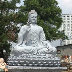 Tại sao tượng Phật bằng đá luôn được ưu tiên lựa chọn ngày nay