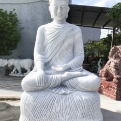Tượng Thích Ca ngồi an lạc trong từng đường nét
