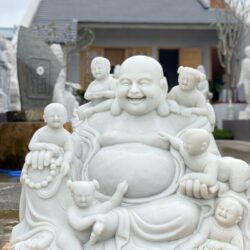 Tượng Phật Di Lặc bằng đá tự nhiên ý nghĩa đẹp may mắn