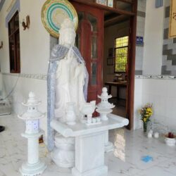 Tượng Quan Âm bằng đá ý nghĩa mẫu đẹp phong thủy và giá thi công